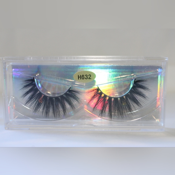 Lush27 False Lashes- H632 - Picture 2 of 3